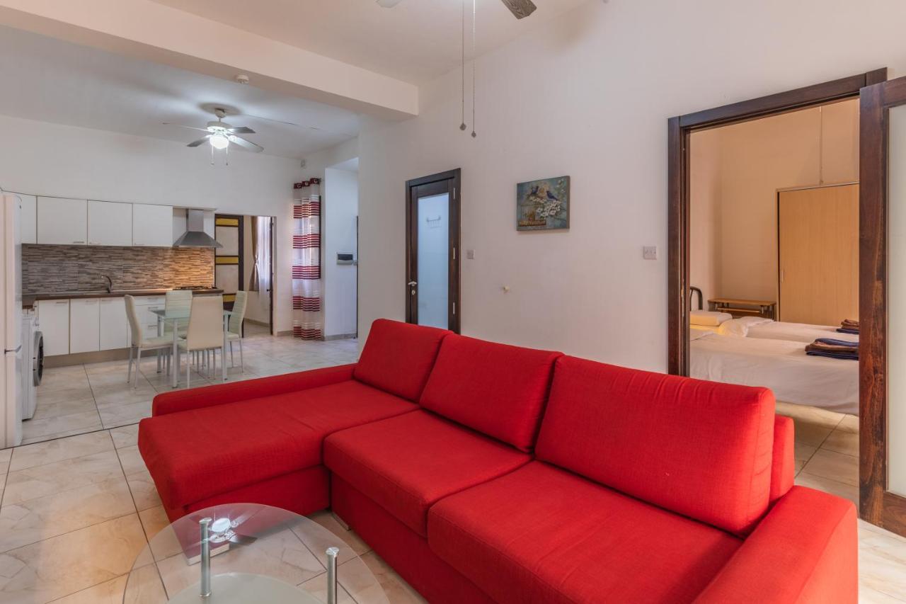Bormla - Comfortable Two Bedroom Apartment Cospicua Exterior photo